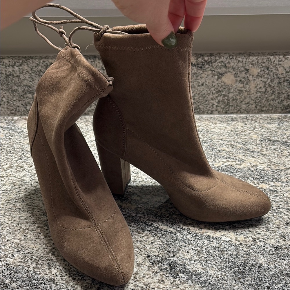Elegant Brown Suede Women's Ankle Boots